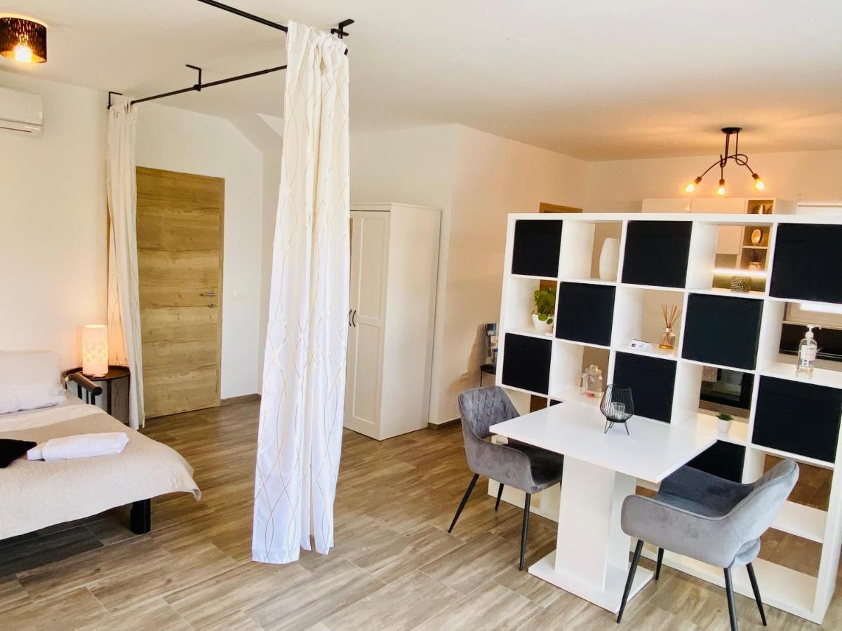 Studio For2 In Opatija Exteriör bild
